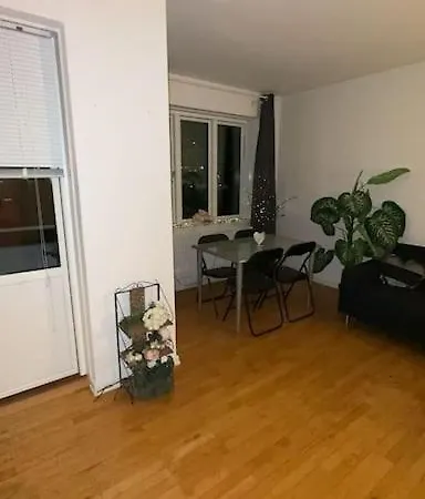 Pretty For 6 Guests Apartment Copenhagen
